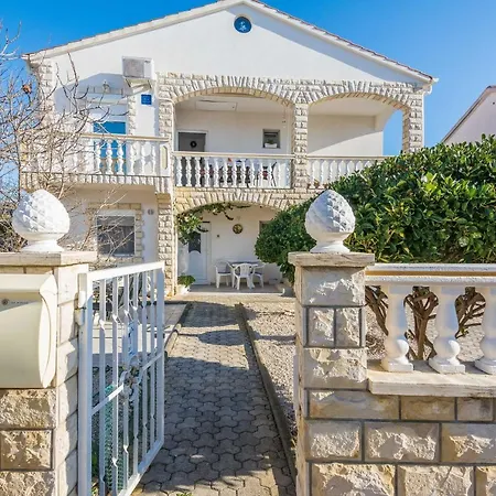 Apartment By The Sea - 20750