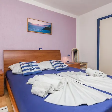 Apartment By The Sea - 20750 Vir